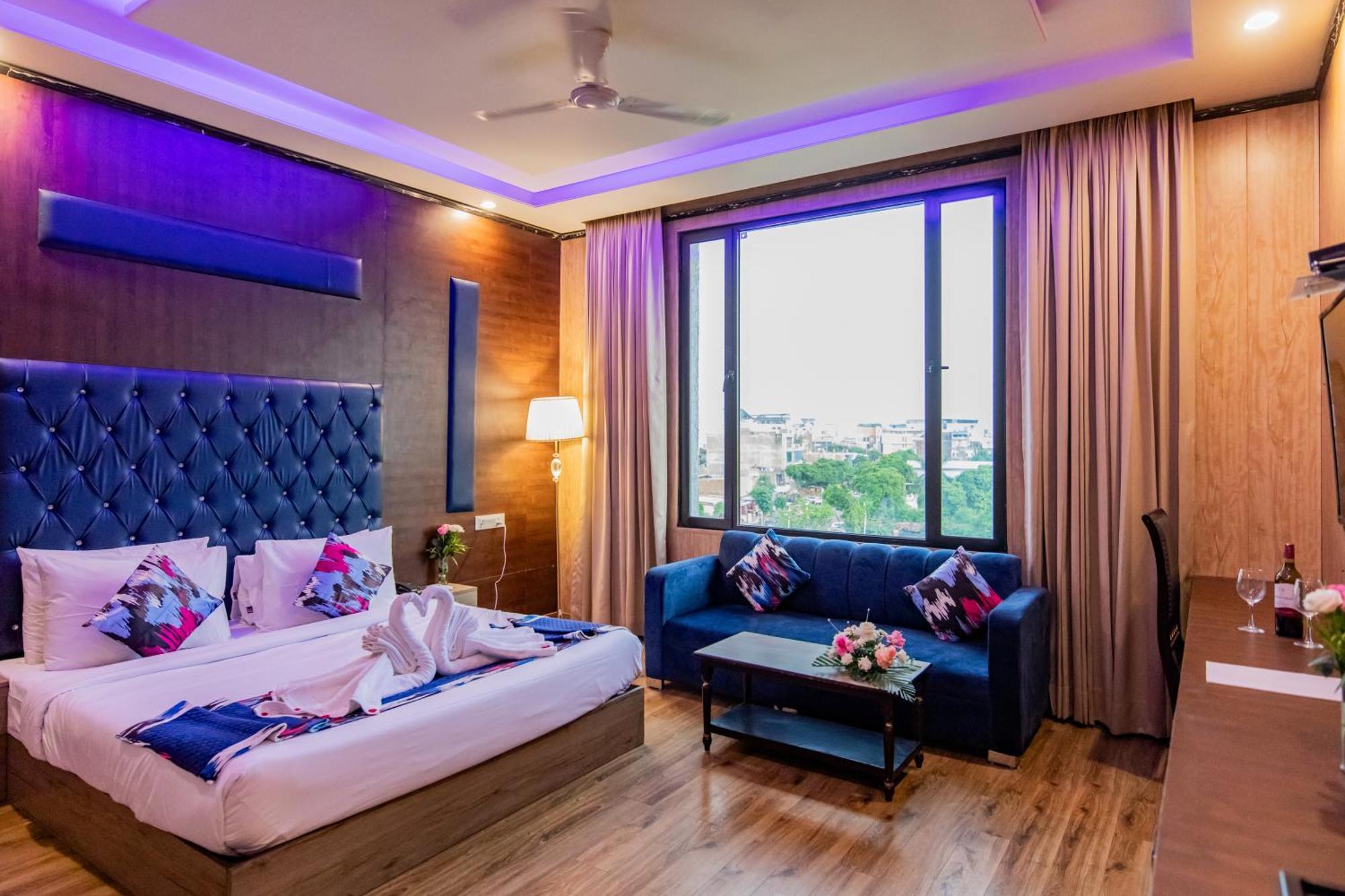 Foxoso Fiori Hotel جايبور المظهر الخارجي الصورة