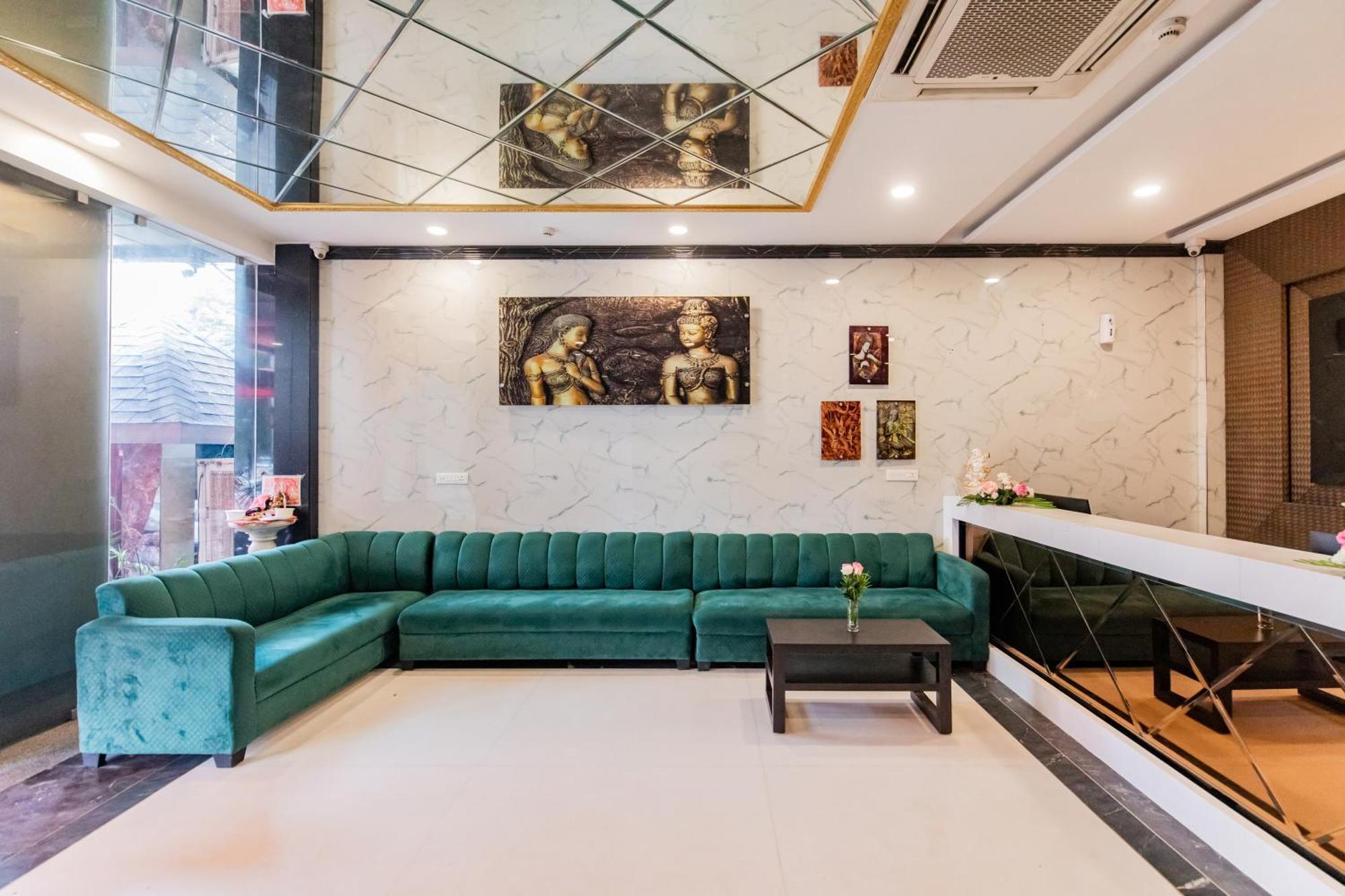 Foxoso Fiori Hotel جايبور المظهر الخارجي الصورة